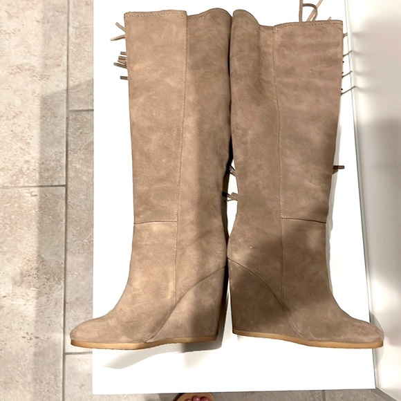 Coach tan Swede SEXY & BOHO Boots - Picture 10 of 10